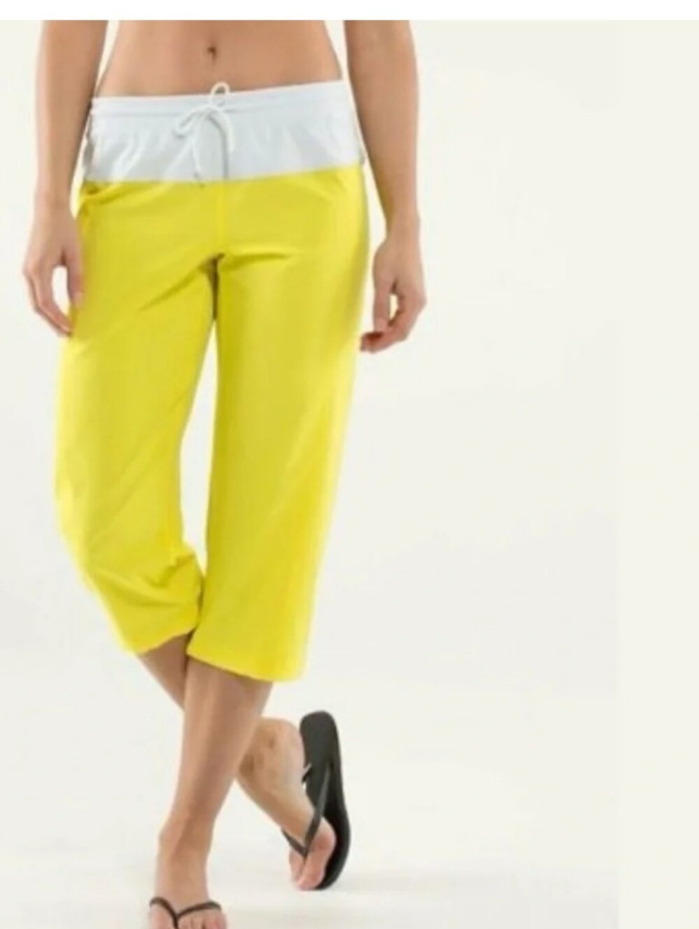 Lululemon Step Lively Crap Yellow and White Yoga hiking pants